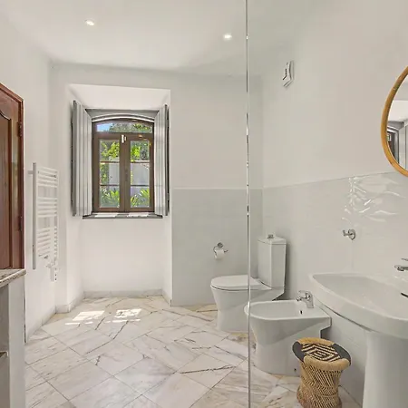 Casa Ferrobo * ساو برأس دي البورتيل