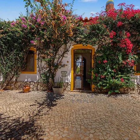 Casa Ferrobo بيت للعطل *