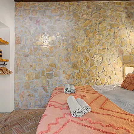 Casa Ferrobo بيت للعطل *