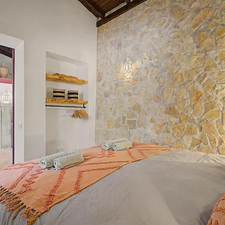 Casa Ferrobo بيت للعطل