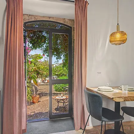 Casa Ferrobo * ساو برأس دي البورتيل