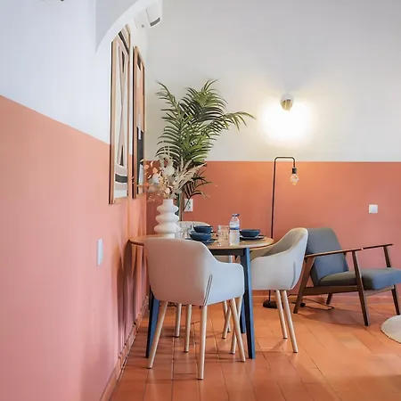 Casa Ferrobo * ساو برأس دي البورتيل