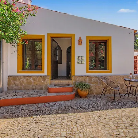 Casa Ferrobo بيت للعطل ساو برأس دي البورتيل